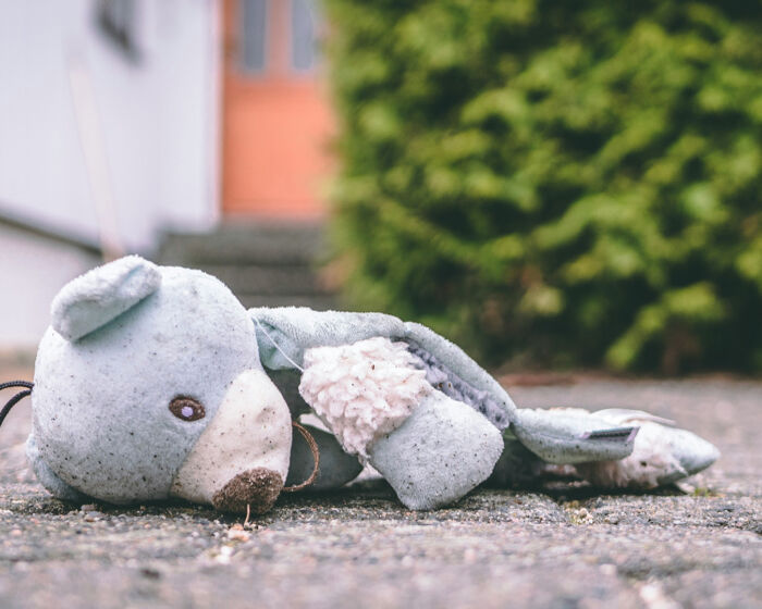 Kindeswohlgefährdung in Deutschland: Aktuelle Zahlen und warum mehr Kinderschutzfachkräfte notwendig sind