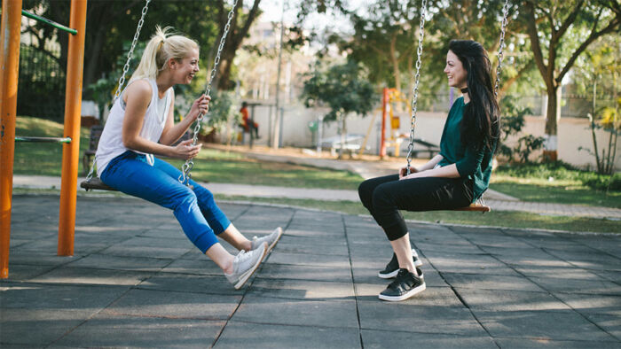 Wie funktioniert echtes Zuhören in Kita & Pädagogik? Entdecken Sie die Methoden von Carl Rogers für Kommunikation auf Augenhöhe