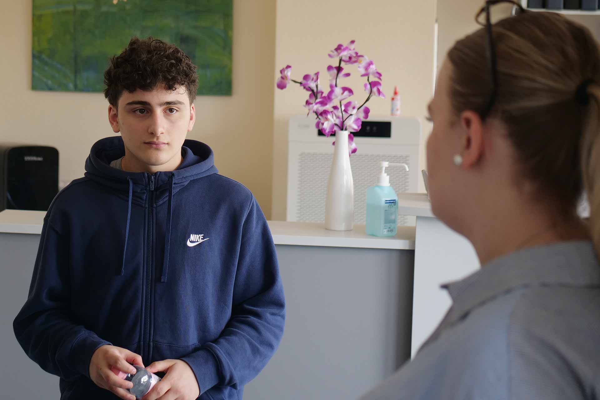 Tdot 3 Schüler im Beratungsgespräch